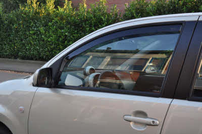 Subaru Justy zijwindschermen vsiors raamspoilers heko